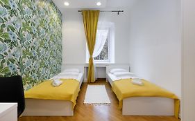 Royal Rooms***